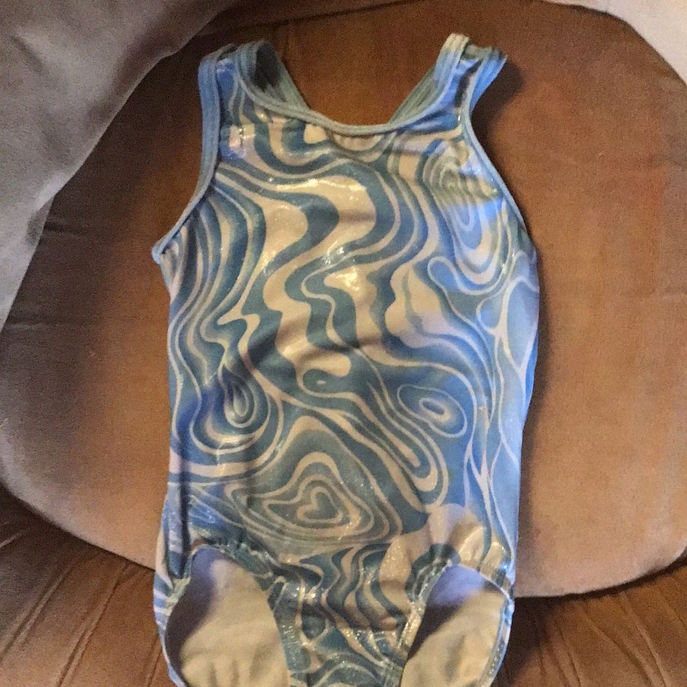 Blue swirl leo child medium (CM)